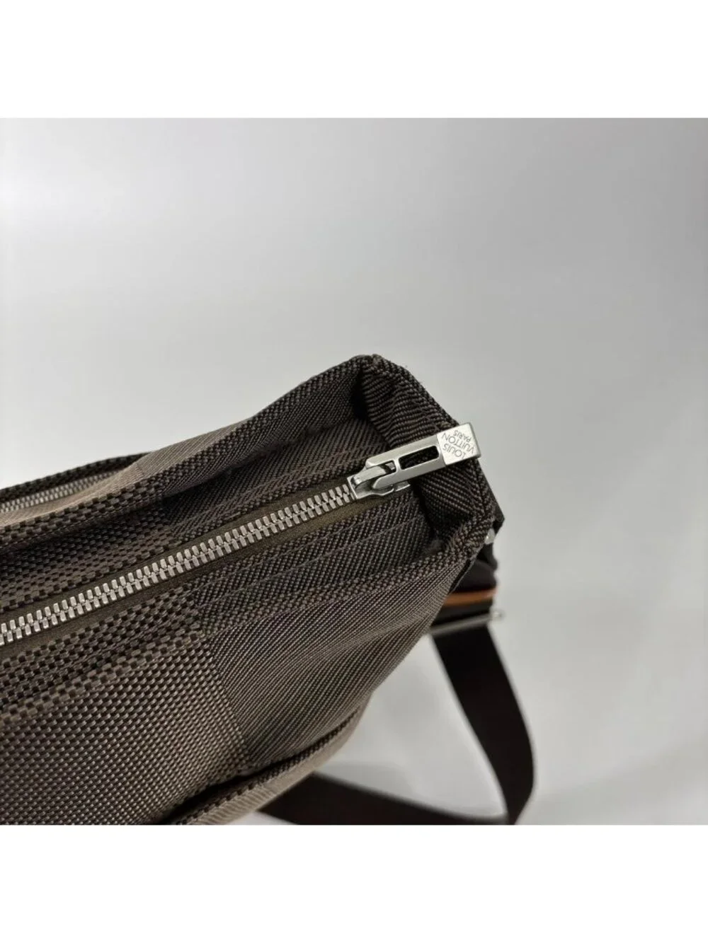 Louis Vuitton Super Damier Geant Companion Shoulder Bag